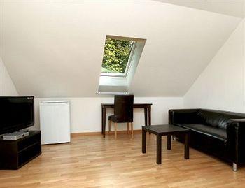 Swiss Star Guesthouse District 4 - Contactless Self Check-In Zurique Exterior foto